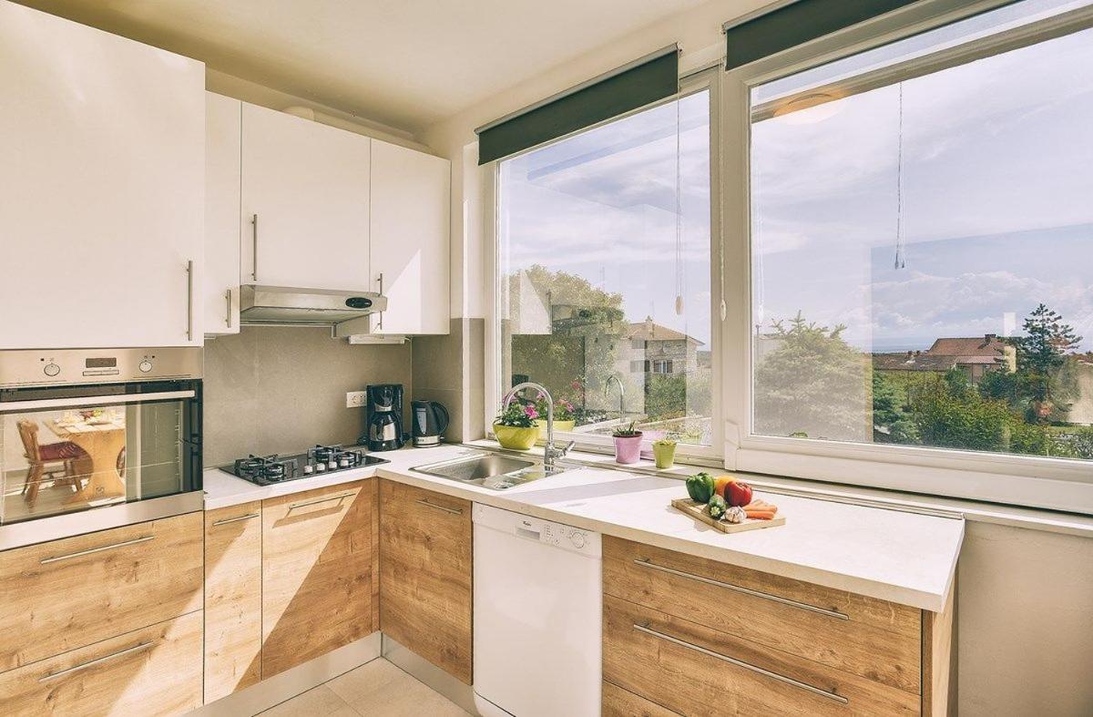 Apartments Lidija Ližnjan Eksteriør bilde
