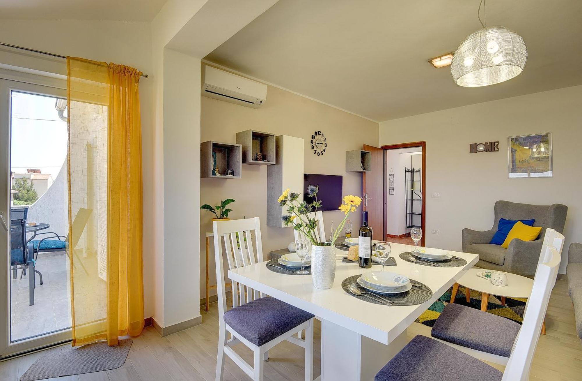 Apartments Lidija Ližnjan Eksteriør bilde