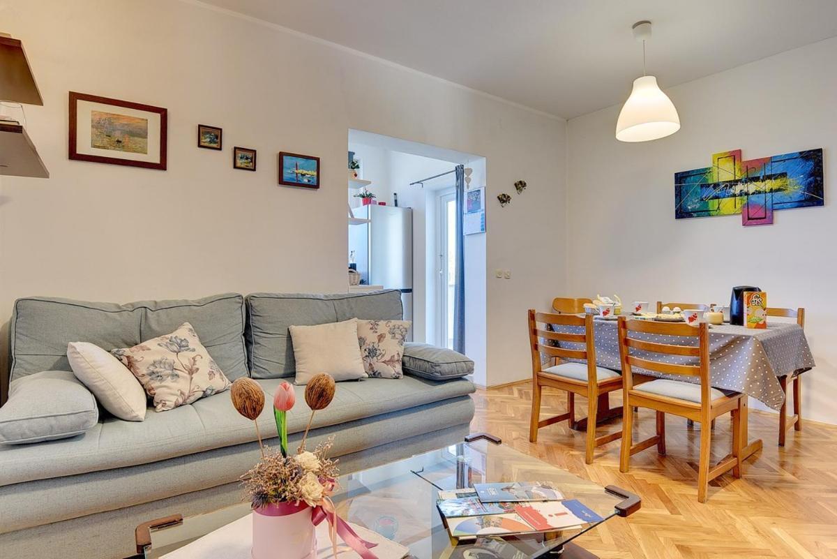 Apartments Lidija Ližnjan Eksteriør bilde