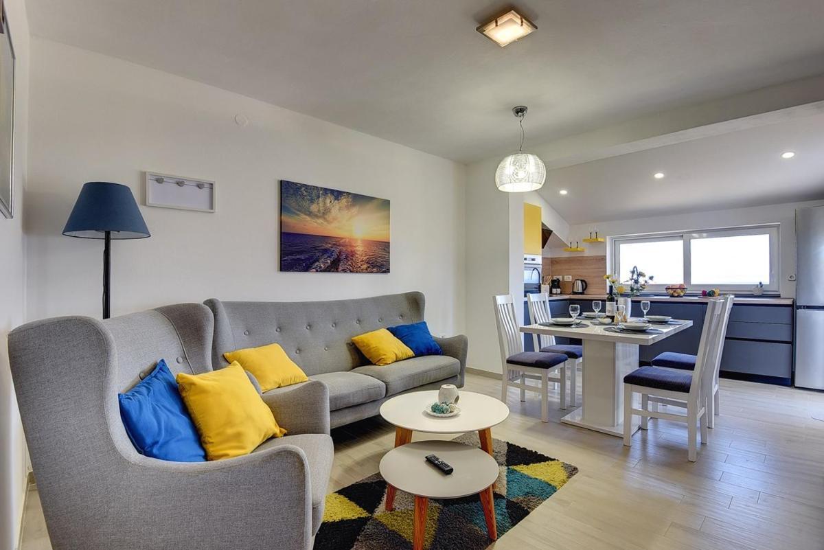 Apartments Lidija Ližnjan Eksteriør bilde